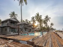 Laemsui Beach แหลมซุย บีช