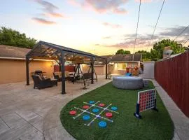Coastal Home Near UCSB & Airport, Hot Tub, King Beds, Fast Wifi, Sleeps 6