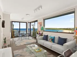 Pristine 2-Bed With Expansive Beach Views
