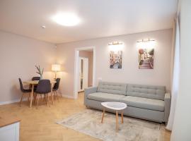 &Scaron;viesus ir jaukus butas &Scaron;iaulių centre puiki vieta poilsiui #2, hotel con estacionamiento en &Scaron;iauliai