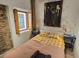 Casa en la colina no muy lejos del castillo