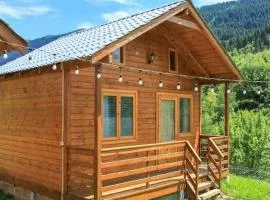 LogInn Cabin 6 Cozy Wooden Cottage in Mestia
