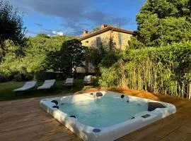 A Casa là l'Aiola, Villa with Jacuzzi and AC