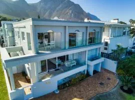 Hermanus Beachfront Lodge - Solar Power
