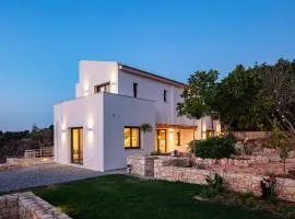Villa Sun, Roussospiti