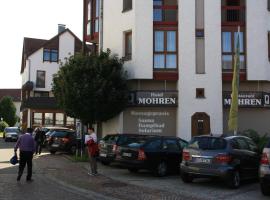 Viesnīca ar autostāvvietu Hotel Mohren pilsētā Ochsenhausen