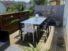 Maison de Ville 5 mns du centre, hotel de golf en Épinal