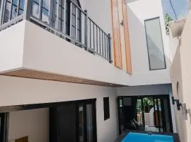 Sari Buana Villa Nusa Dua