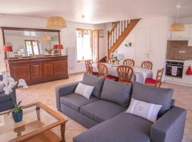 Les Terrasses Des Rossignols, hotel in Chémery