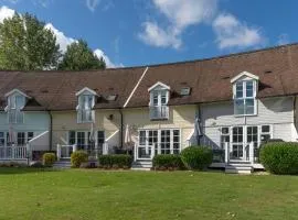 Mayfly Lodge