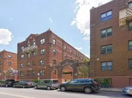 Lennox C304 Peaceful & Perfect Private 1-br