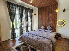 Serenity Inn home stay, hótel í Srinagar