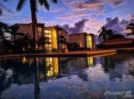 The Wavefront Beachfront Condo in Bejuco