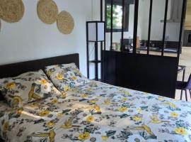 Loft de jardin le 8, hotel Locminé városában 