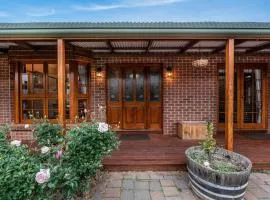 Hilltop Retreat, Water Views