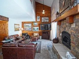 Deck with Views, Gas Grill, Renovated Luxurious Townhome on Burgess Creek
