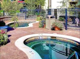 Outdoor Hot Tubs, Fire Pit, Next Door to Ski Area Summer Activities