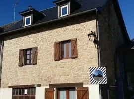 Maison au cœur d'un petit village
