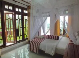 Maple home stay and cottage