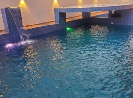 TOUR EIFFEL HoTEL BENIN, hotel v destinaci Porto-Novo