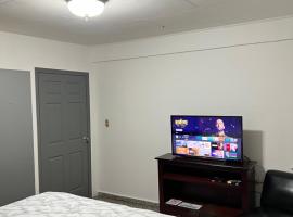 Alojamiento El Naranjal #2, hotel v destinaci La Ceiba