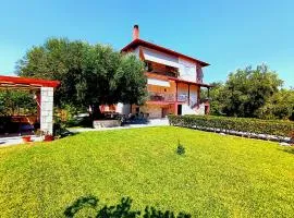 Giorgos Apartments.