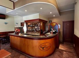 Albergo Carla, hotel v destinaci Pont-Saint-Martin