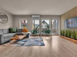 ARCTIC HOMES - Premium Plaza