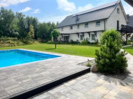 Sarnia Polana, фермерский дом в городе Kostrzyca