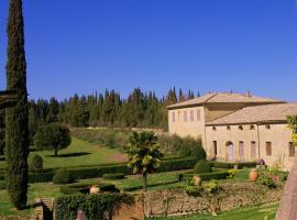 Castello di Grotti, hotel a Corsano