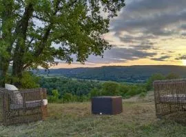 Quercynoise de Charme Piscine et vue sur Vallée du LOT