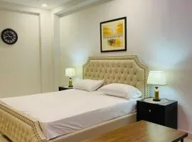 Elegant 2 Bed Apartment Tranquil Stays