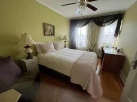 Comfort Stay in Brooklyn - Shared with a Host House Spaces