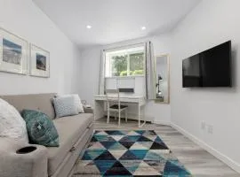 Serenity 1BR & 1 DEN Home at Folsom Ave