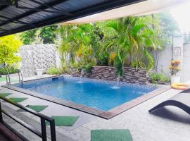 SimoyNorte Private Resort Beneg, Botolan, Zambales, Philippines, готель у місті Zambales