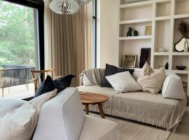 IVIS House Lakeside Retreat in Vilnius, Ferienhaus in Vilnius