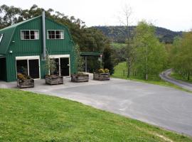 The Barn at Charlottes Hill, hotel con parking en Healesville
