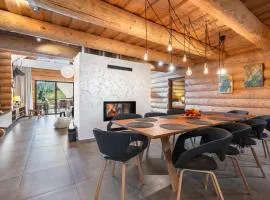 Chalet Piros Tale - Sauna - Jacuzzi - Beautiful scenery - Kids playground - In the forest