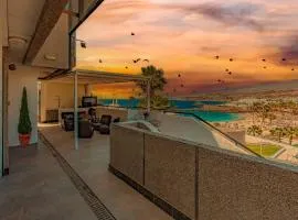 Apartment on Pinta Beach