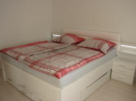 ApartmentBuyMetzingen, hotel in Riederich