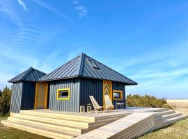 Japandi Guesthouse in Muhu, hotel a Võiküla
