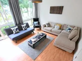4 BEDROOM PATIO HOUSE REGENT'S PARK - Parking
