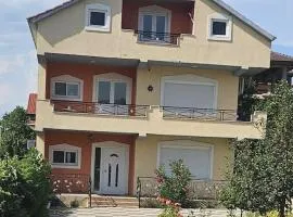 Villa Topuzi First Floor