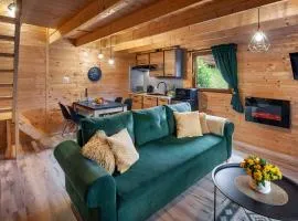 ZACISZE ,,Jastrząb'' domek na Kaszubach z balią z jacuzzi w cenie na wyłączność