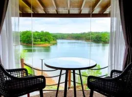 Sofia's Lake Resort Cavinti