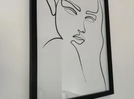 Flexy Room Located 2 Minutes From Gloucester Royal Hospital