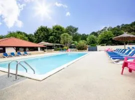 Mobil-home climatisé, camping 3étoiles, 5 min du Lac et à 15 min de Mimizan-Plage