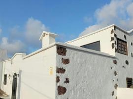El Recuerdo, hotel v destinaci Mala