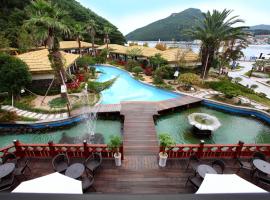 Tongyeong Hansan Marina Resort, хотел в Тхоньен