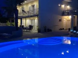 Villa Elke Maria with overflow pool and hydromassage